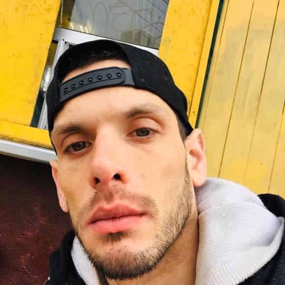 Meet your Posher, Daniel - Picture 1 of 1